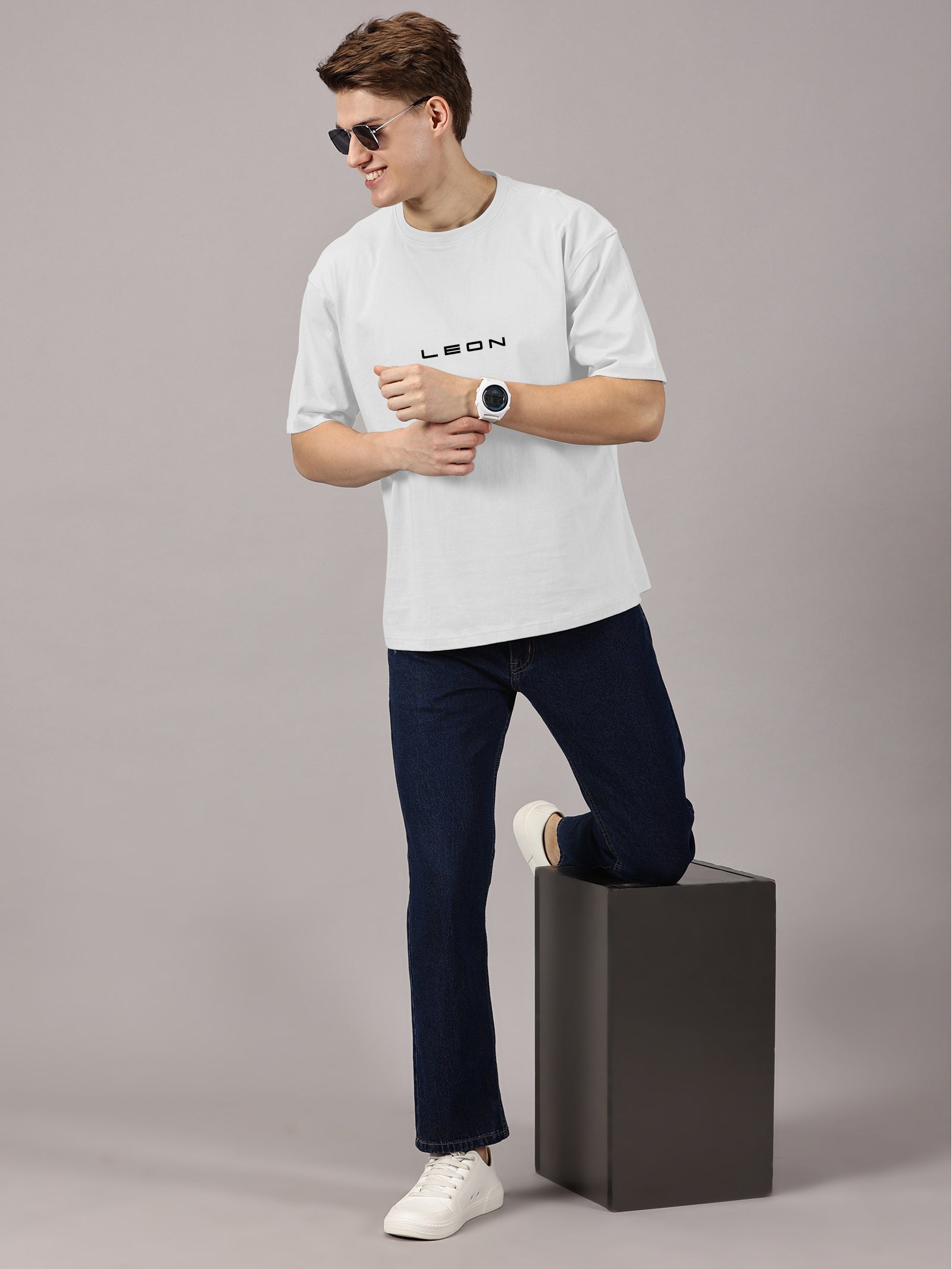 Oversized : LEON Printed T-Shirt
