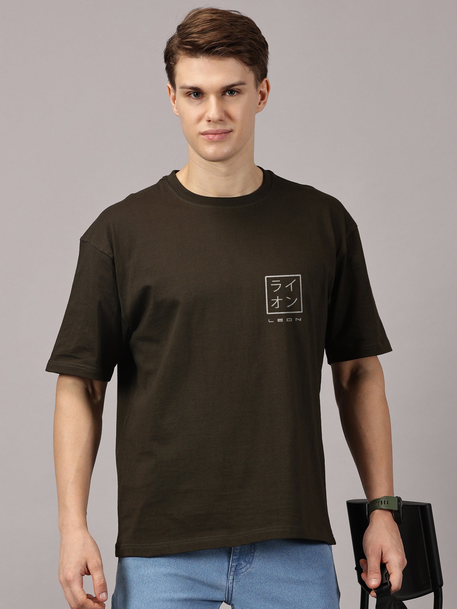 Oversized : Leon Stamp Printed T-Shirt