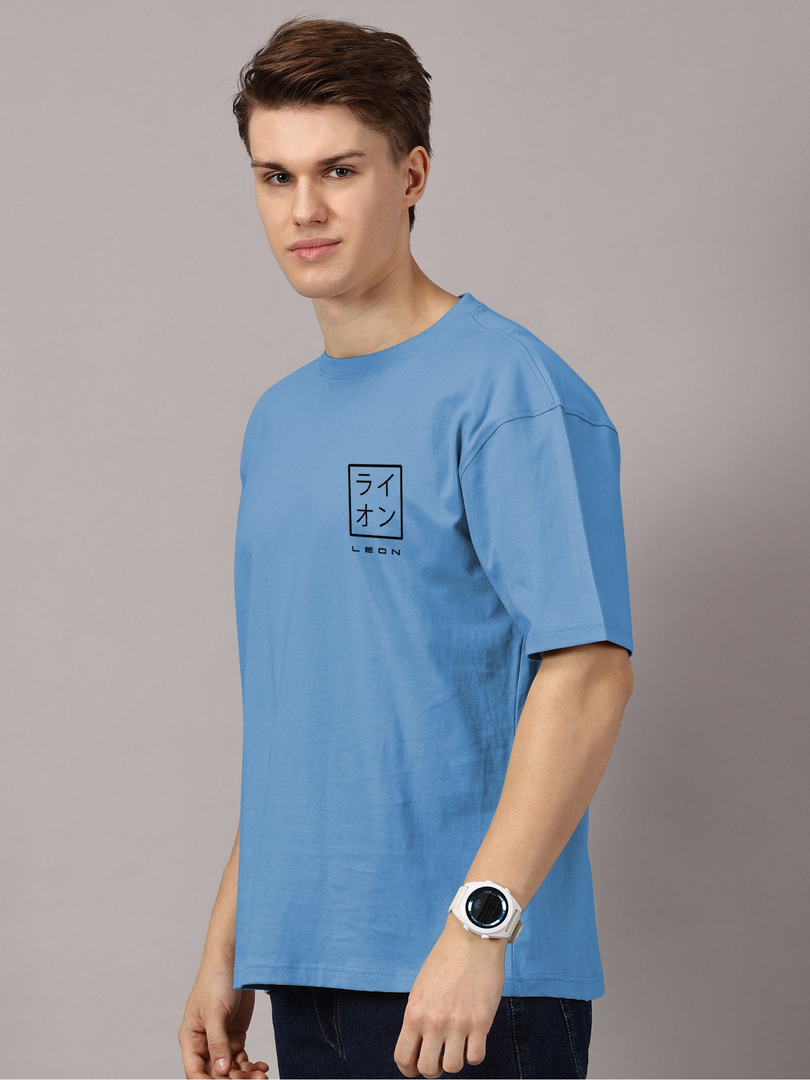 Oversized : Leon Stamp Printed T-Shirt