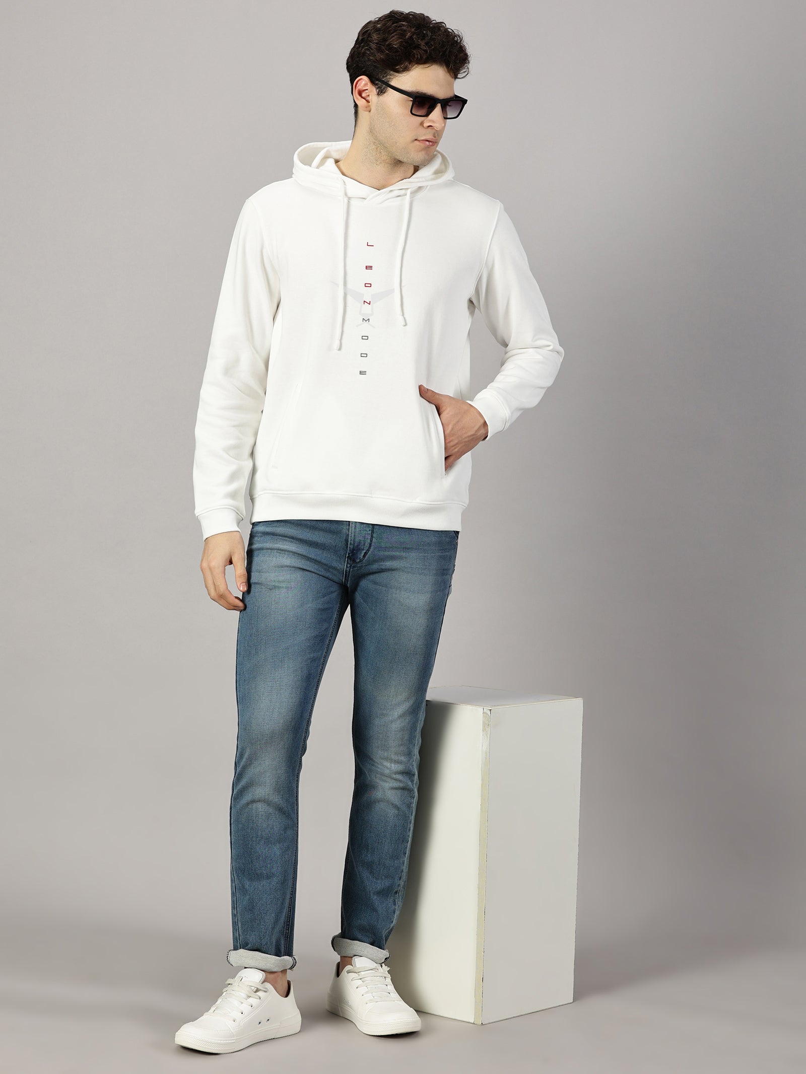 Sweatshirt : Leon Mode Printed Hoodie