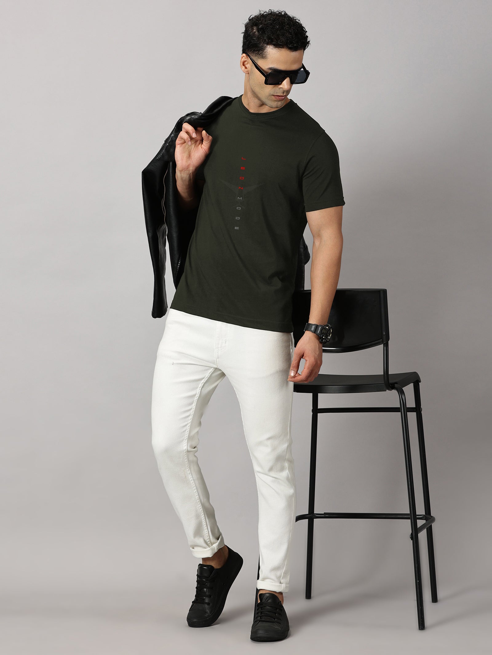 Basics : Leon Mode Printed T-Shirt