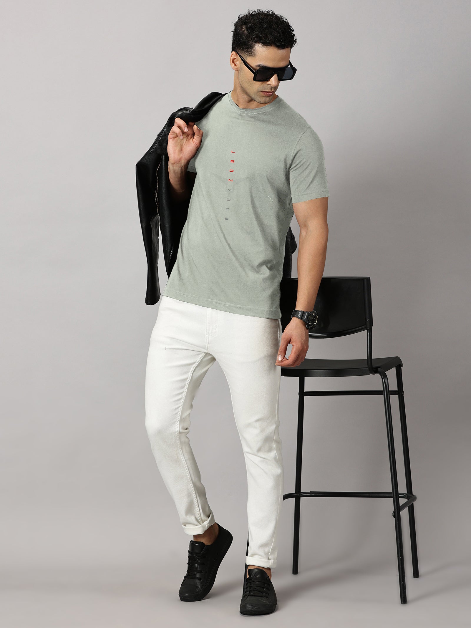 Basics : Leon Mode Printed T-Shirt