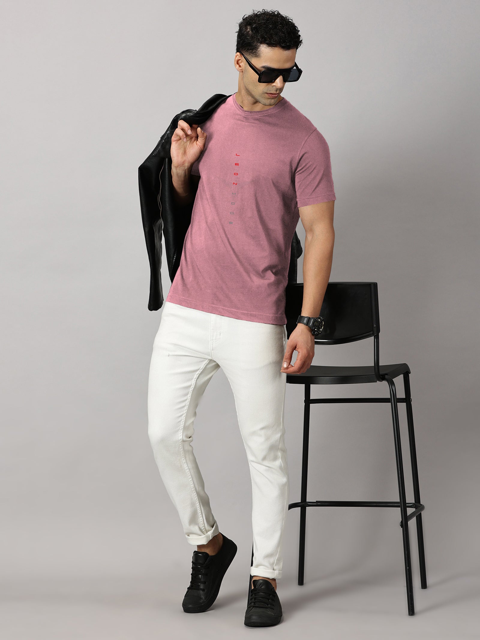 Basics : Leon Mode Printed T-Shirt