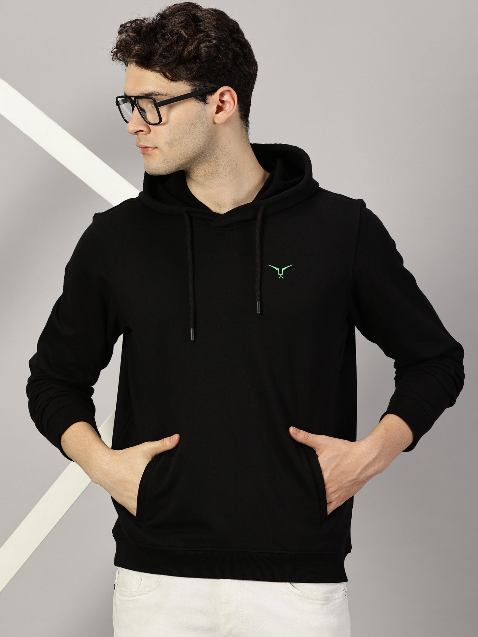 Sweatshirt : Pull Over Hoodie
