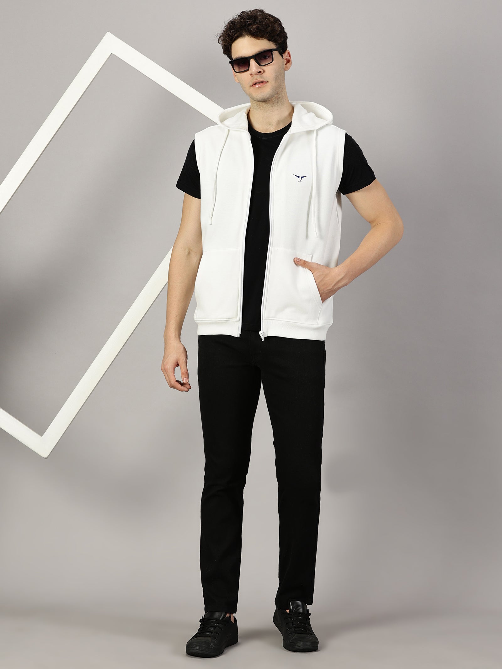 Sweatshirt : Sleeveless Zipper Jacket