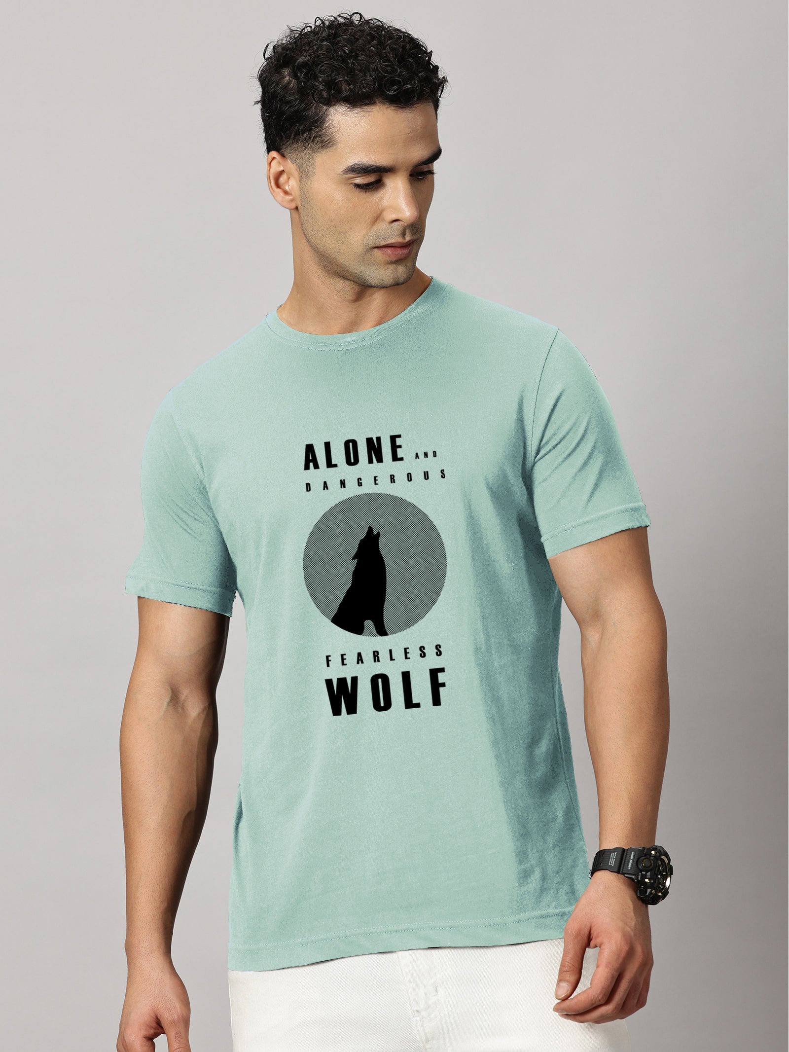 Basics : Wolf Printed T-Shirt