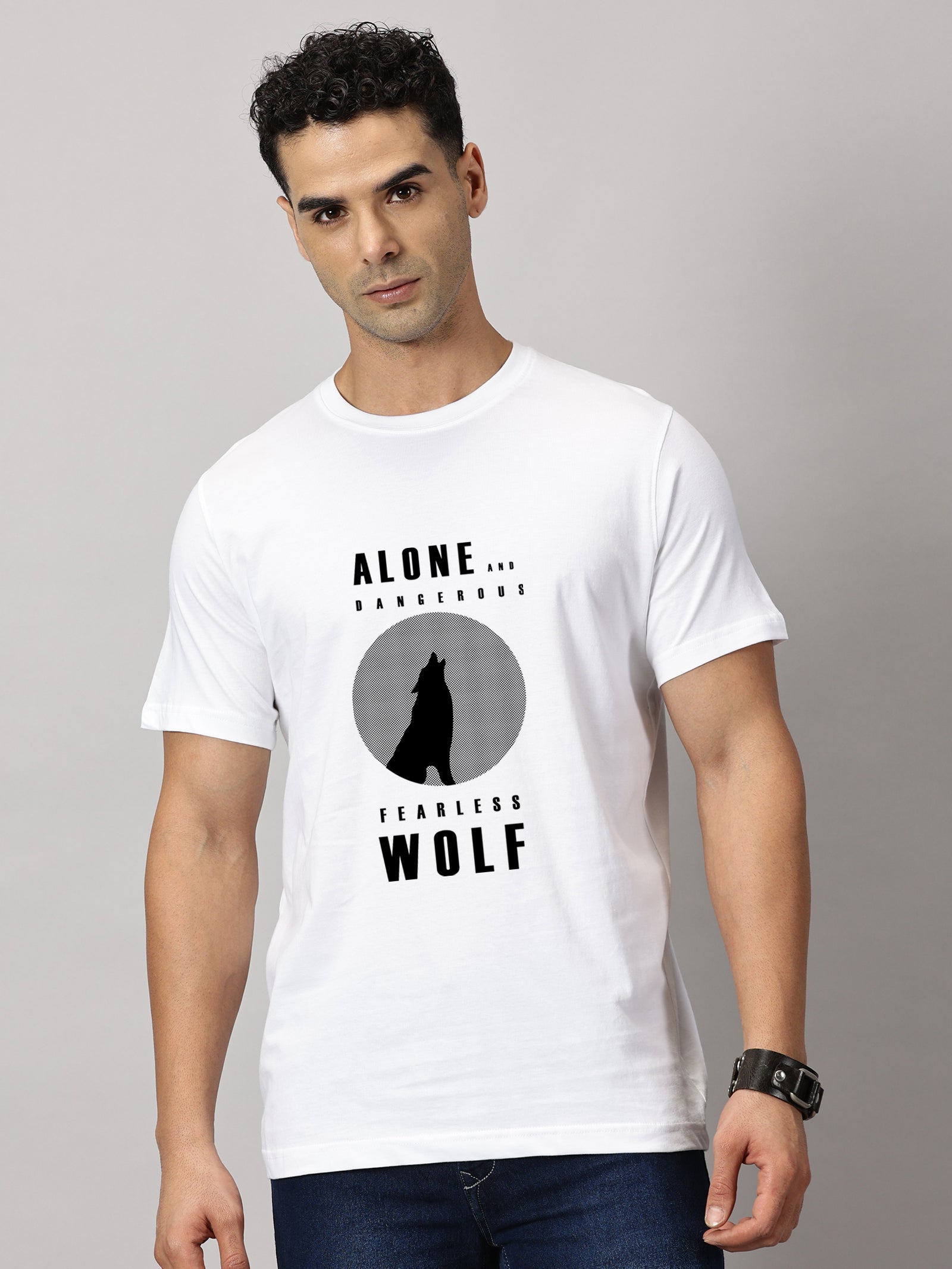 Basics : Wolf Printed T-Shirt