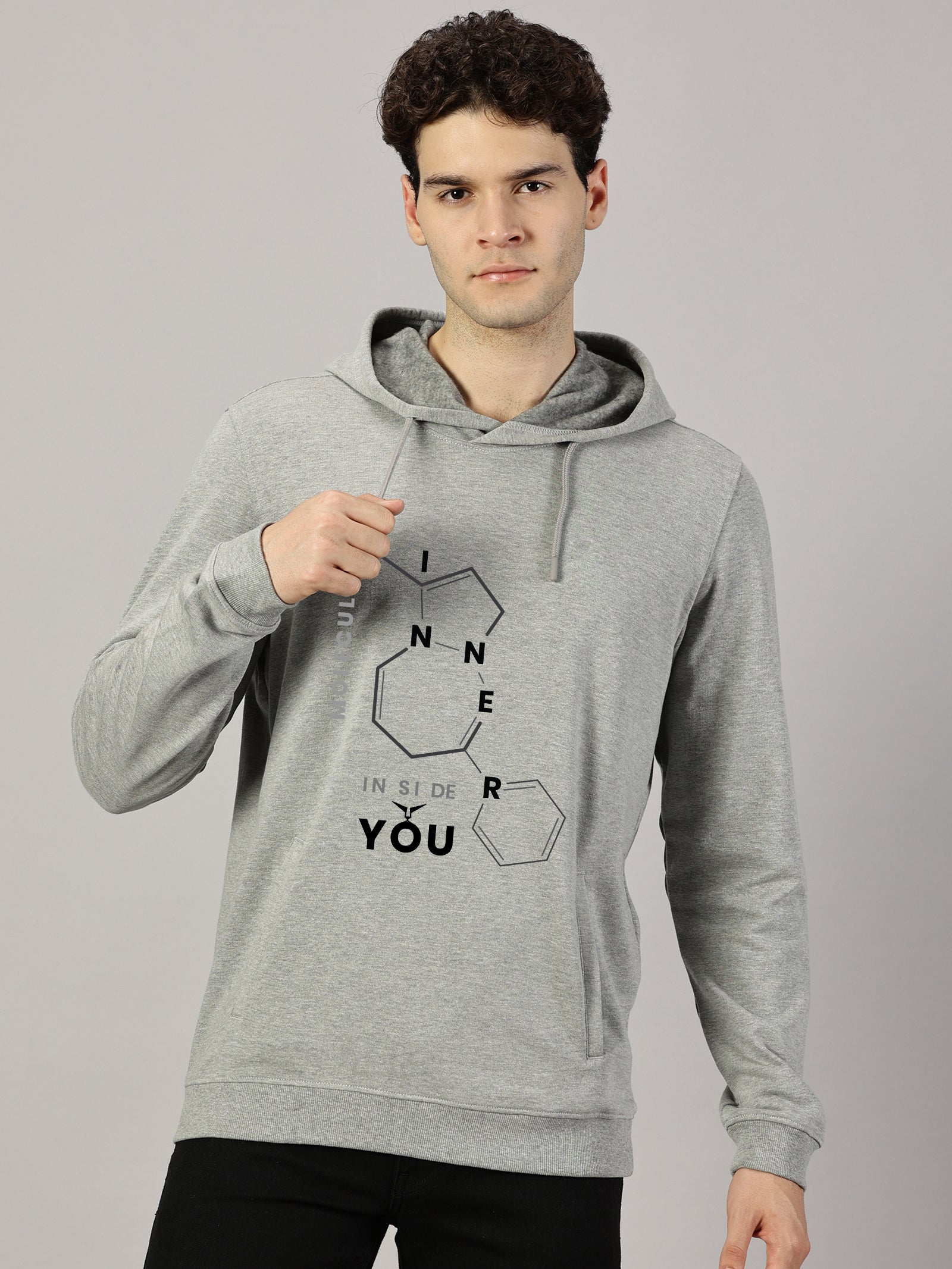 Sweatshirt : Winner Printed Hoodie
