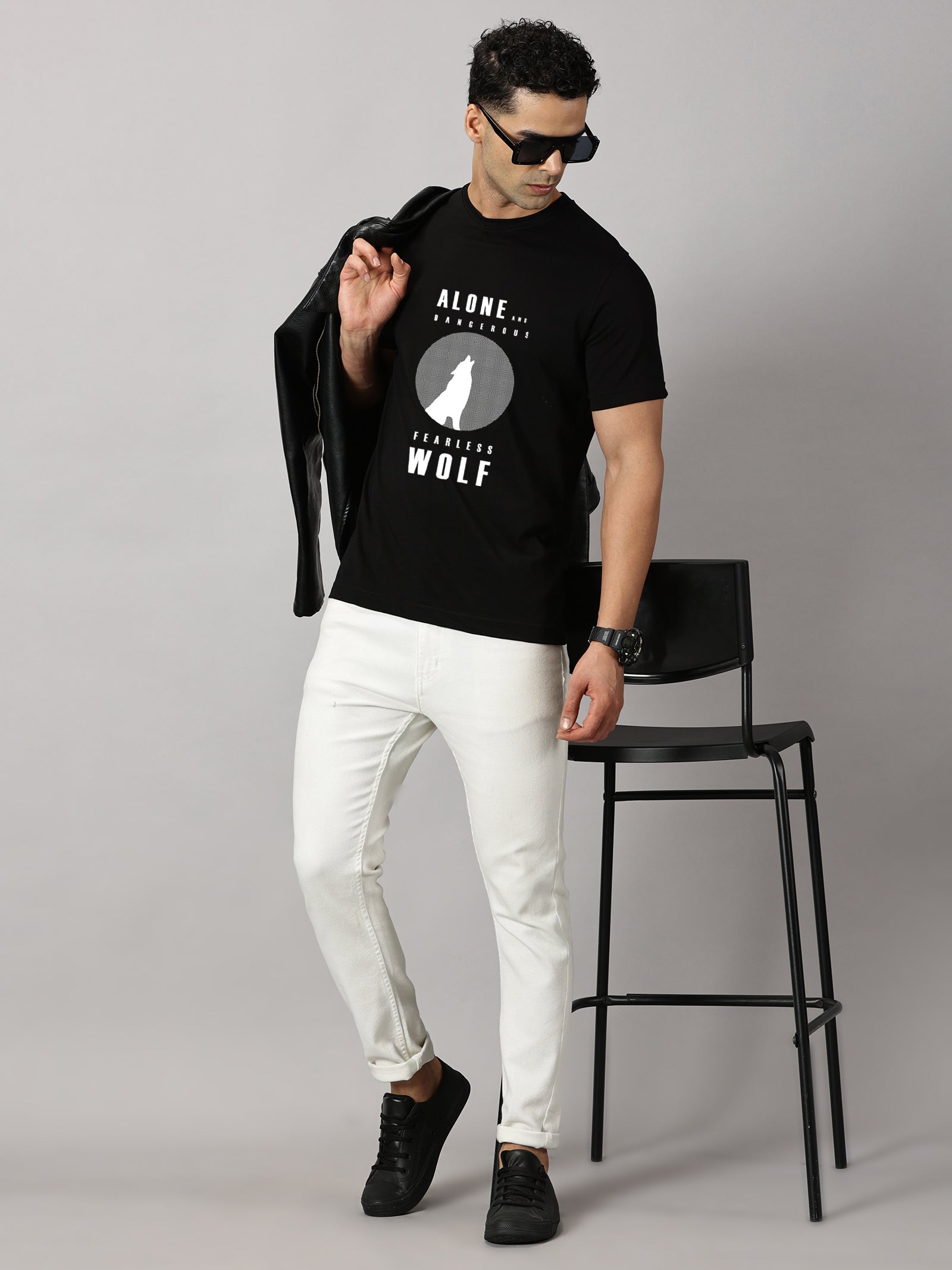 Basics : Wolf Printed T-Shirt
