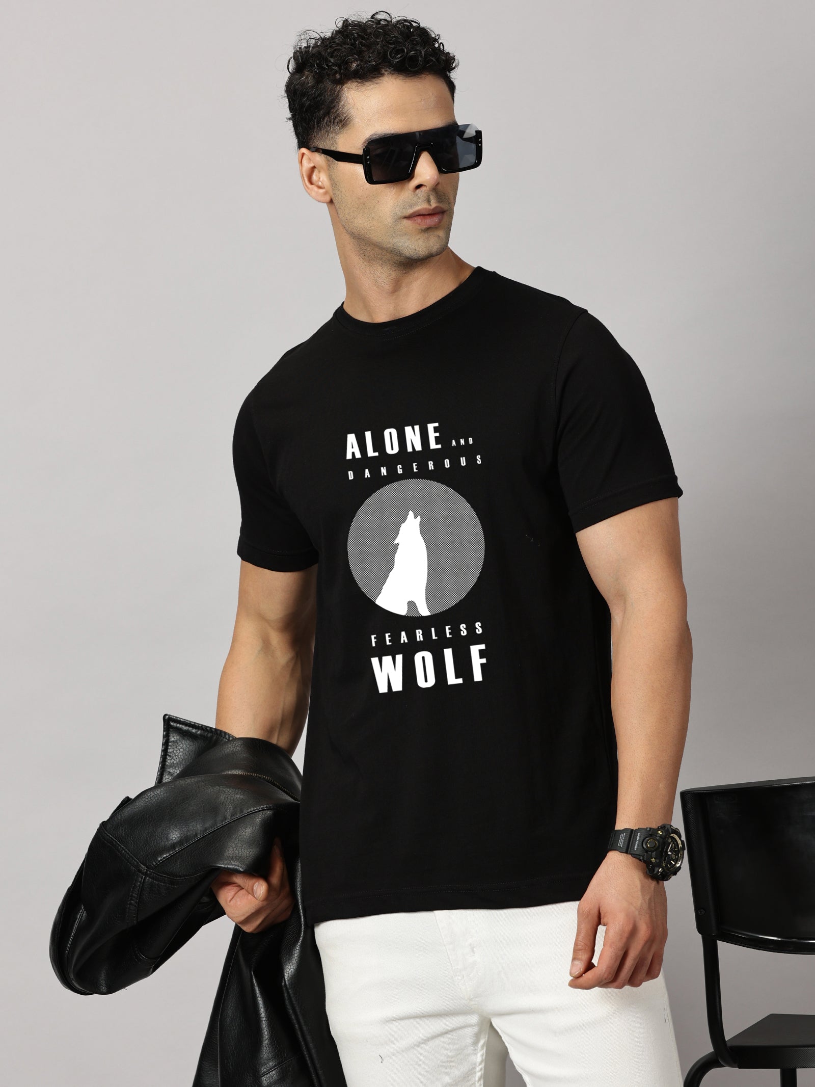 Basics : Wolf Printed T-Shirt