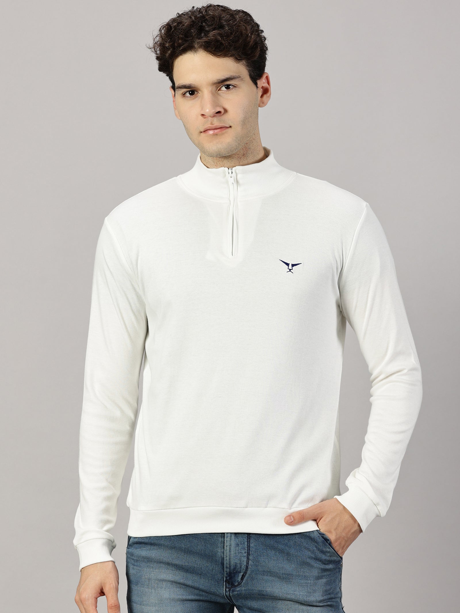 Sweatshirt : High Neck Half Zipper