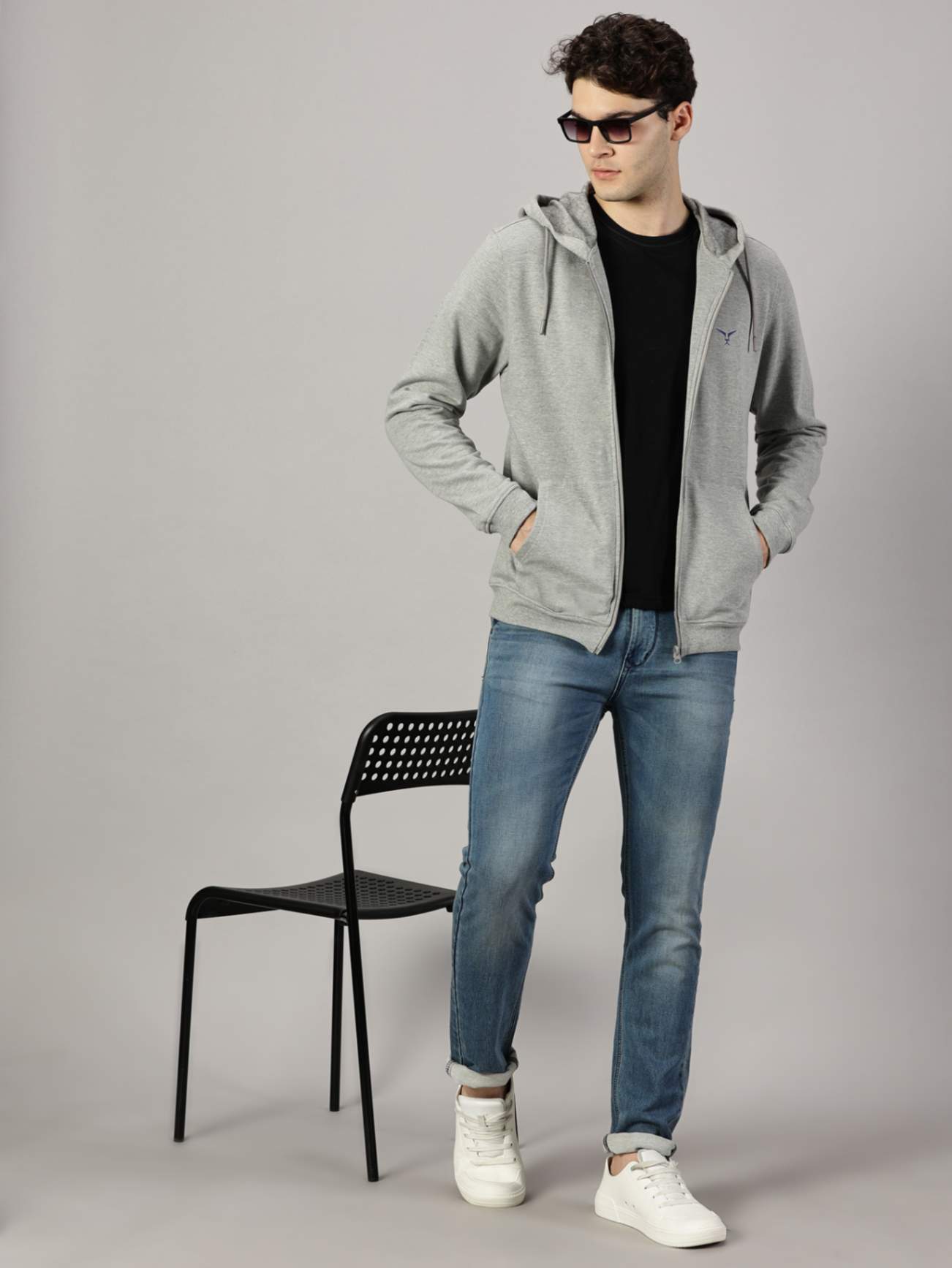 LEON Mens Solid Regular Fit Zipper Grey Hoody