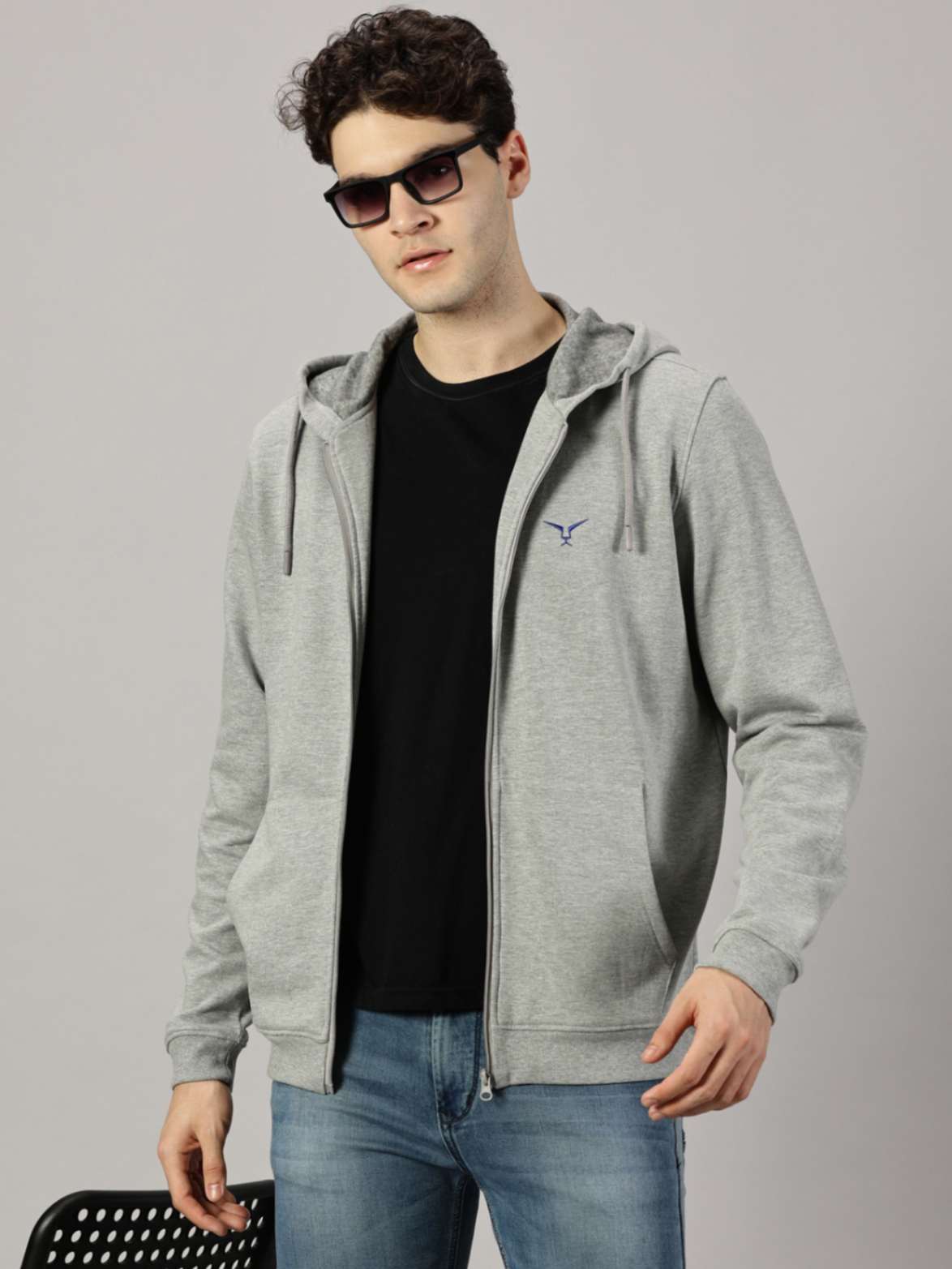 LEON Mens Solid Regular Fit Zipper Grey Hoody